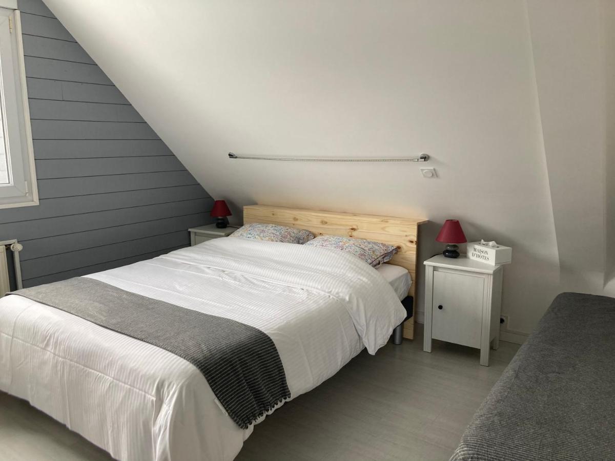 Au Logis Des Pins Chambre d'Hôtes Pontorson Extérieur photo